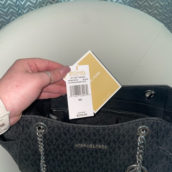 New with tags Michael Kors Jet Set Travel Bag - Picture 5 of 5